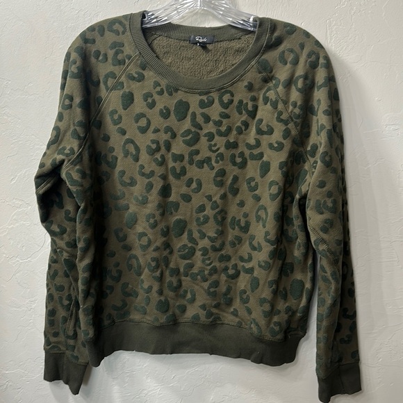 Rails Theo flocked olive leopard green sweatshirt size small. - Picture 1 of 9